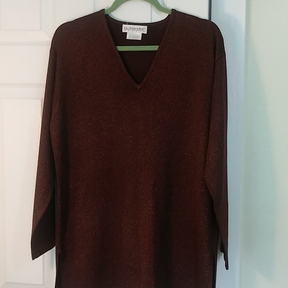 Fancy v neck long sleeve top